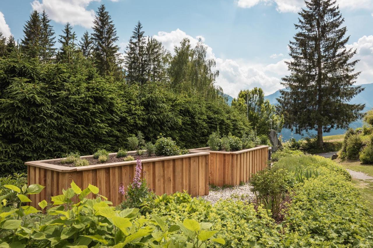 Naturhotel Landhof Irschen エクステリア 写真
